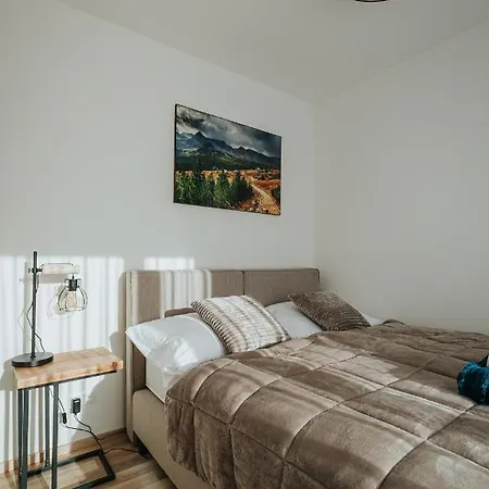 Hillside X34, Kubinska Hola Apartment *