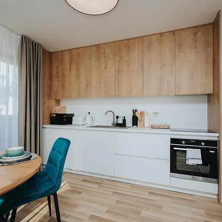 Daire Hillside X34, Kubinska Hola